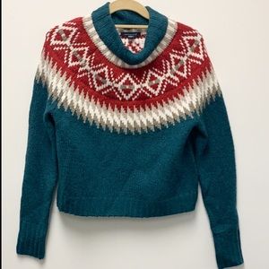 American Eagle sweater